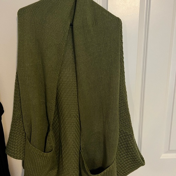 Sweaters - Green Cardigan